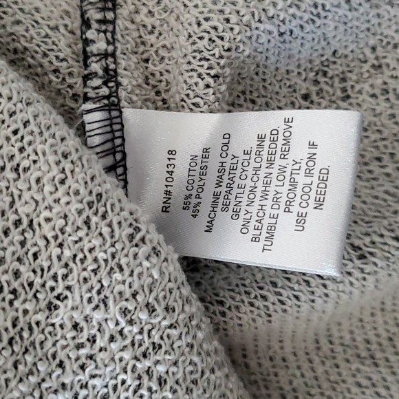 Derek Heart Ladies' Cow Neck Long Sleeve Gray Sweatshirt Size M - Picture 7 of 7